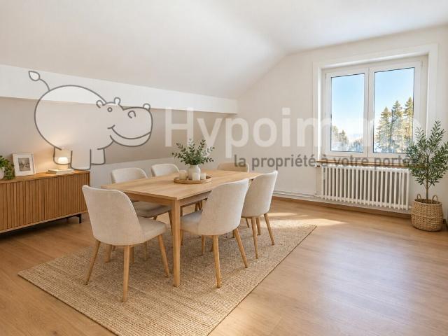Große Wohnung mit 4,5 Zimmern