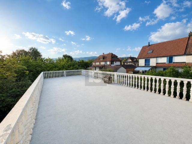 GROSSE TERRASSE AN RUHIGER LAGE