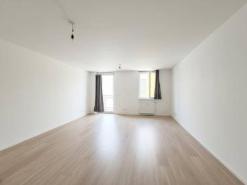 Große und moderne 1 Zimmer Wohnung: Top Anbindung & Garagenplatz verfügbar!