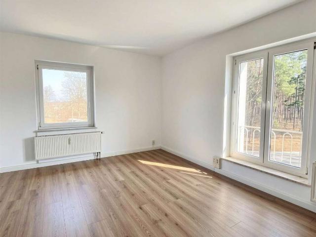 Große und helle 3 Zimmerwohnung im Grünen