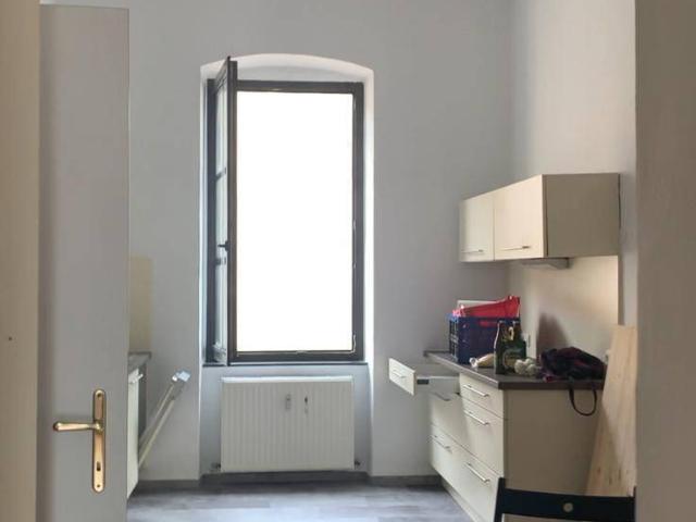 große zentrale Altbauwohnung in Wels sucht Nachmieter