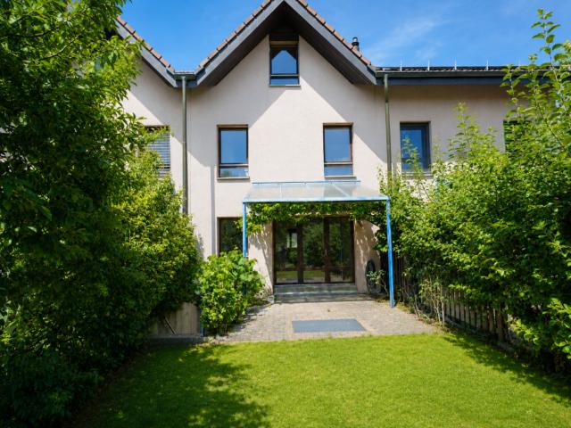 GROSSEN IMMOBILIEN Charmantes 5.5 Zimmer Reihenhaus in Innerberg Wohlen bei Bern