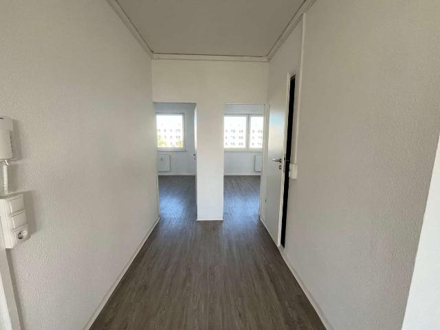 Großer Balkon, 2 Bäder Traumwohnung sofort bezugsfertig