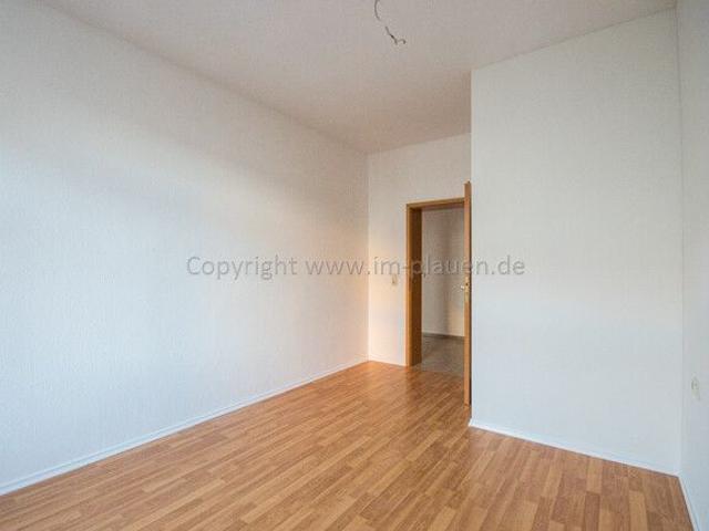 Großer Balkon – Bad mit Dusche – Stellplatz | 3 Zimmer Wohnung Plauen Haselbrunn