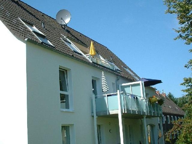 großer Balkon*Tageslichtbad*bodentiefe Fenster*grüne Lage