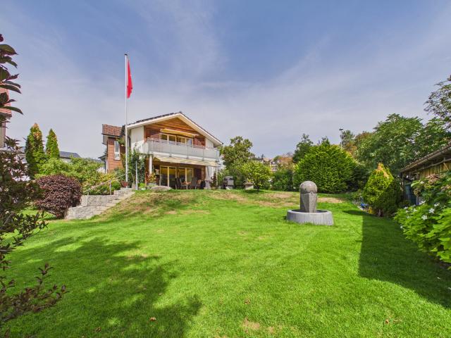 Grosser Garten zur Alleinnutzung, 250 m² Terrasse und flexible Raumaufteilung 4.5 / 5.5 Zimmer