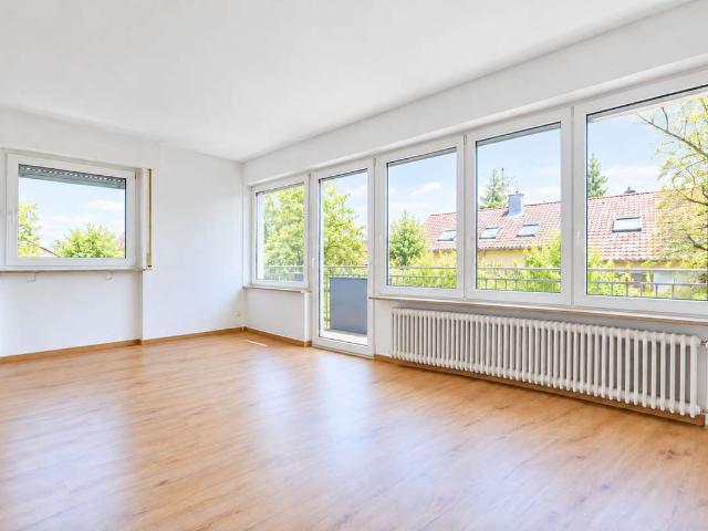 Großer Südbalkon, helle Räume – attraktive 2 Zimmer Wohnung in Stuutgart Vaihingen