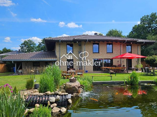 Großes mediterranes Haus auf 7.500 m² Grundstück