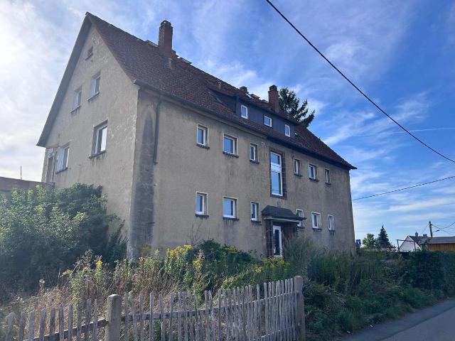 großes Mehrfamilienhaus mit 5 Wohnungen zur Selbstverwirklichung