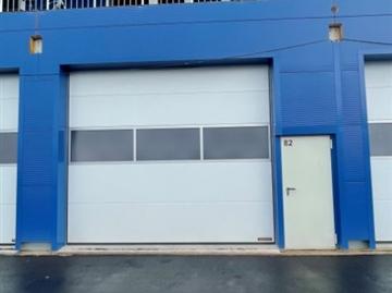Neue und große Handwerks und Industrieanlagen