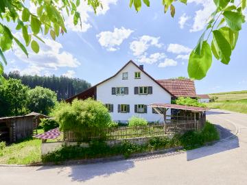 Großes Anwesen in Dünzelbach mit Platz für Familie, Hobby und Zukunft