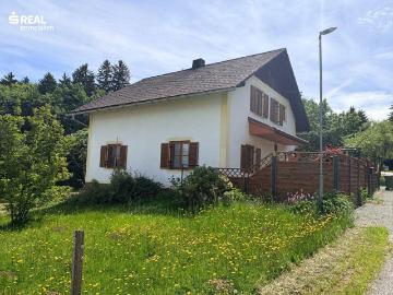 Bauernhof Großes Anwesen mit schöner Ackerfläche, Wald und Wiese in sonniger Ruhelage