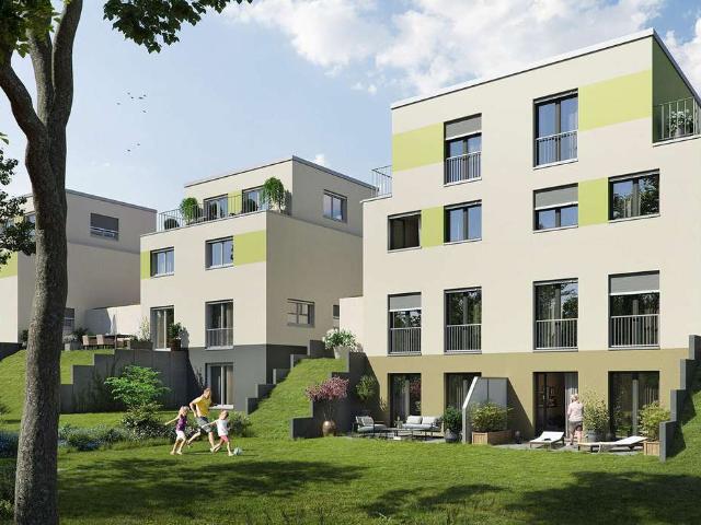 Großes Eigenheim mit Keller und Garage