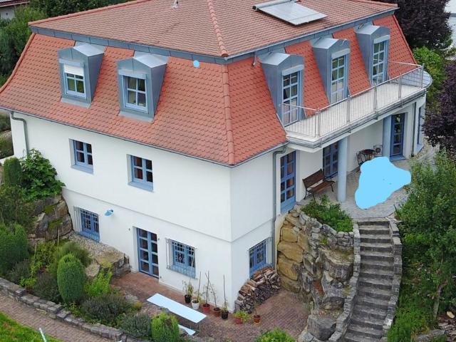 großes Einfamilienhaus, Toskana im Bauland