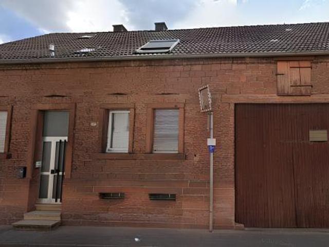 Großes Einfamilienhaus auf 1.500 m² Grundstück mit Scheune & attraktivem Entwicklungspotenzial