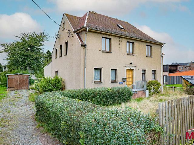 Großes Einfamilienhaus in guter Lage mit viel Potential zum Um und Ausbau