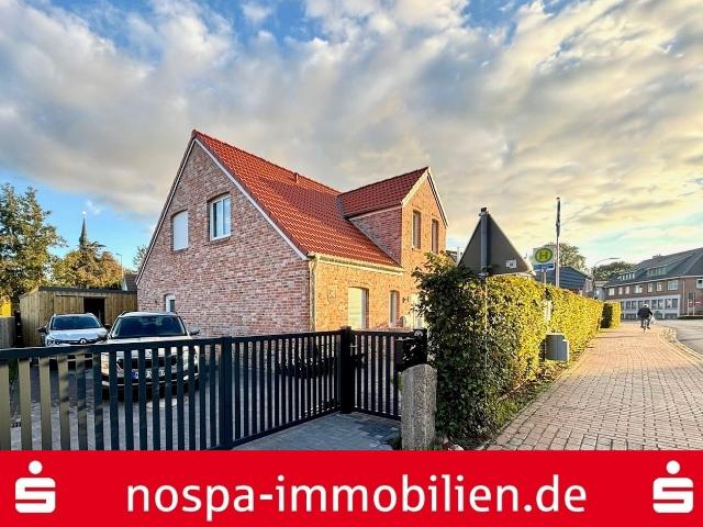 Großes Einfamilienhaus in Neubauqualität mit 2 PKW Stellplätzen