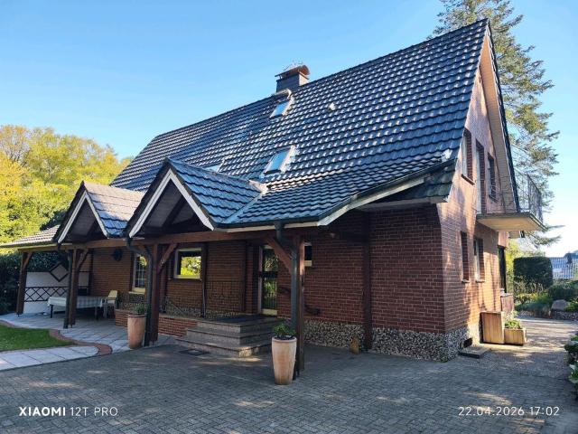 Großes Einfamilienhaus mit ca. 205 m2 auf ca. 4500m2 Eigengrundst