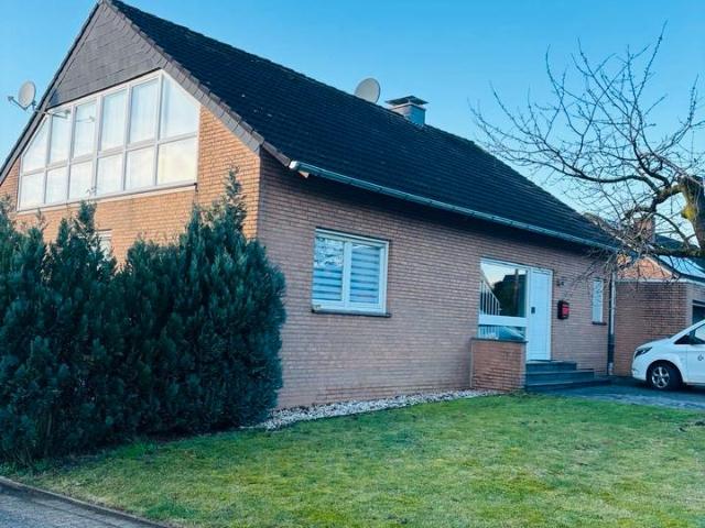 Großes Einfamilienhaus mit Garten nahe Münster!