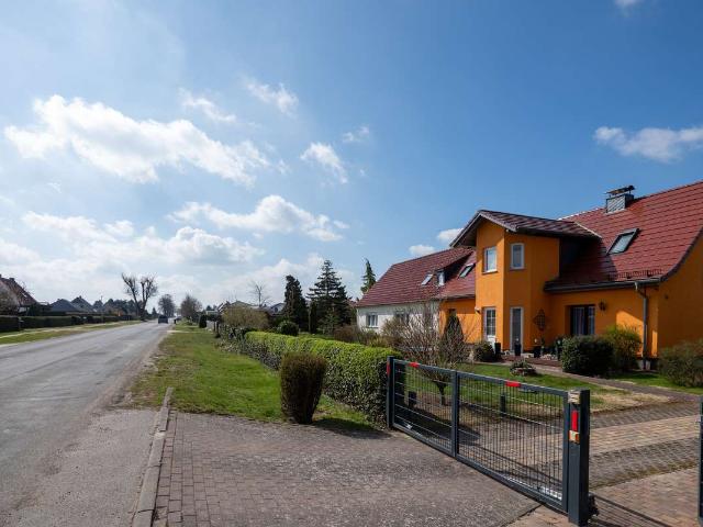 ☆ ☆ ☆ ☆ ☆ großes Einfamilienhaus mit Einliegerwohnung in Zarrenthin, Jarmen, Insel Usedom ☆ ☆ ☆ ☆ ☆
