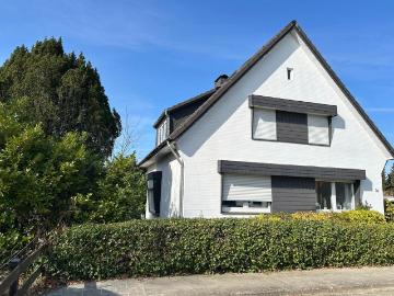 Großes Einfamilienhaus mit PV Anlage, Wallboxen & 980 m² Grund