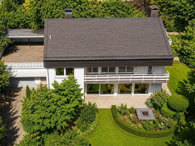 Großes Familienhaus am Sonnenhang mit Doppelgarage