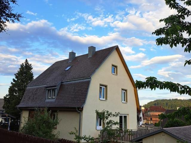 großes Familienhaus mit Garten