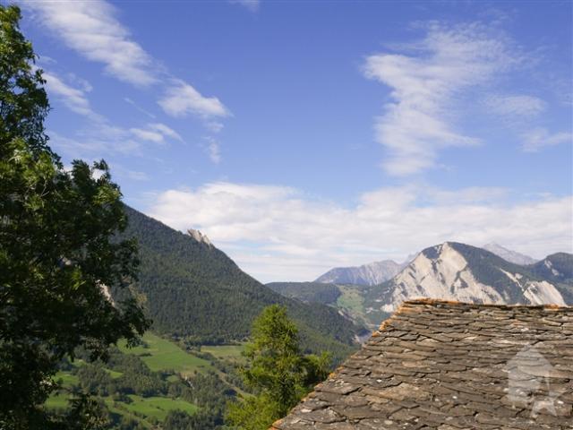 Großes Familienhaus mit enormem Potenzial in La Rosière