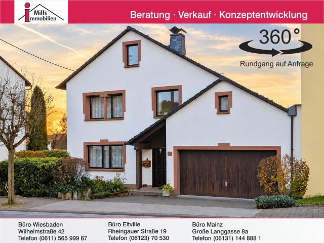 Großes freistehendes Einfamilienhaus mit Fernblick