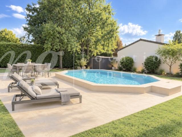 GROSSES, FREISTEHENDES HAUS MIT 8 ZIMMERN – SEHR SCHÖNER, EINGEZÄUNTER GARTEN MIT NEUEM SWIMMINGPOOL