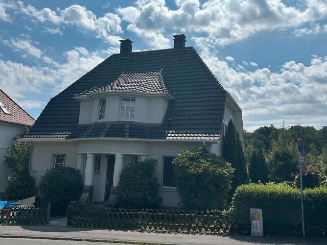 Großes Grundstück in Bestlage, Haus in Menden zu verkaufen
