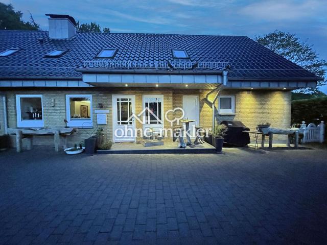 Großes Haus in Harrislee, nahe der dänischen Grenze/Stor villa til salg i Harreslev