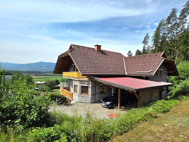 Großes Haus in ruhiger Lage!