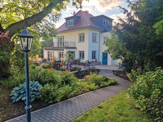 Großes Haus mit Charme und Platz für Ihre Ideen