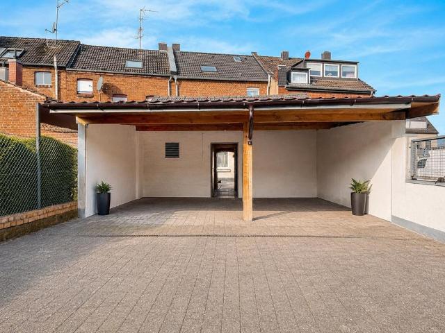 Großes Haus mit 6 Zimmern in MG Giesenkirchen