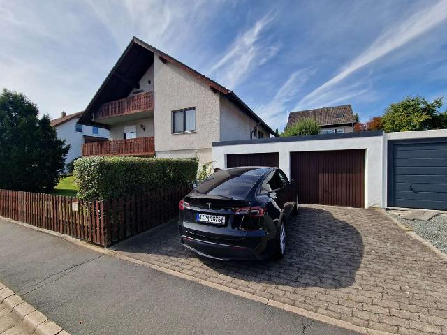 Großes Haus mit 8 Zimmer in Himmelkron