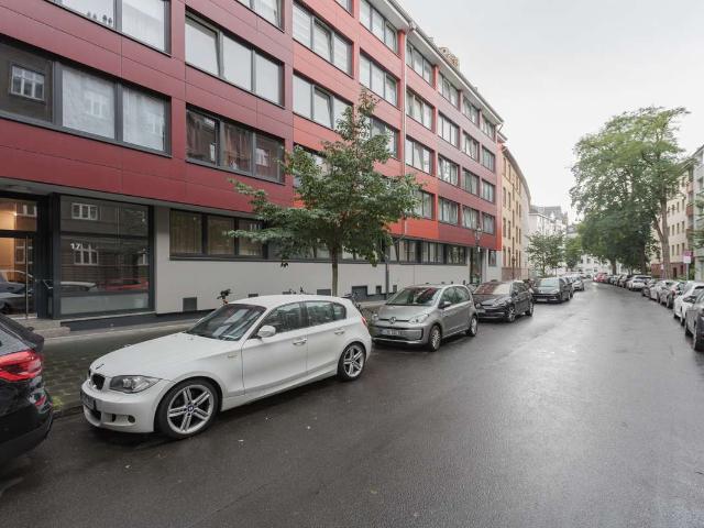 Großes Komfortapartment mit Riesenbalkon in Derendorf