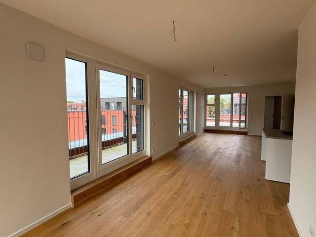 Großes Penthouse mit Wasserblick
