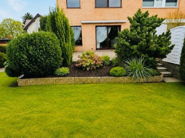 Großes ruhiges Haus mit Garten und Kamin am See