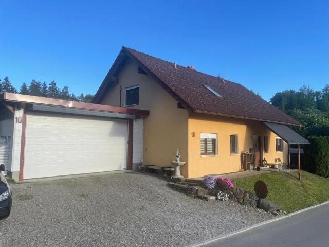 Großes, sonniges Ein Zweifamilienhaus zum Kauf, PROVISIONSFREI