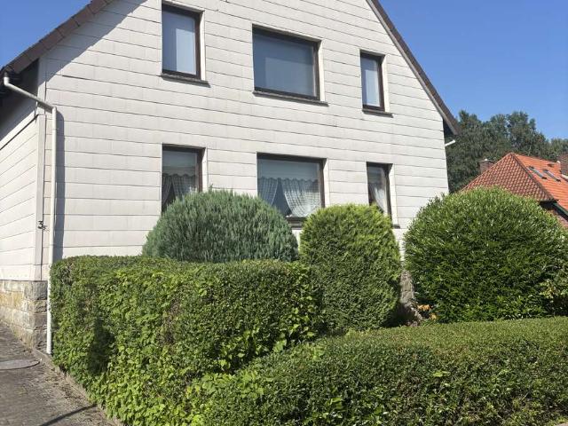 Großes Wohnhaus mit viel Potenzial direkt am Wald