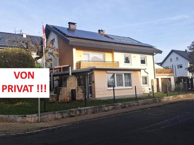 Großes Wohnhaus mit Einliegerwohnung, Garten & Pool
