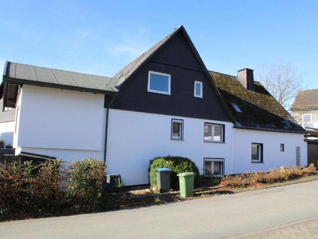 Großes Wohnhaus, Familienhaus, Generationshaus, Wohnen & Arbeiten unter einem Dach etc