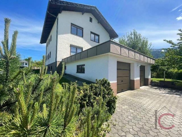Großes Zweifamilienhaus in Panoramalage, Finkenstein Nähe Golfplatz