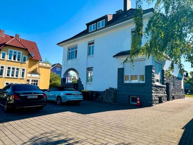 Großes Zweifamilienhaus Stadtvilla auf 1.279 m² in Herford