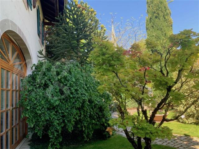 HERVORRAGENDE IMMOBILIE MIT 600 M² HAB MIT SCHÖNEM GARTEN, PRIVATEM GARTEN UND SCHWIMMBAD