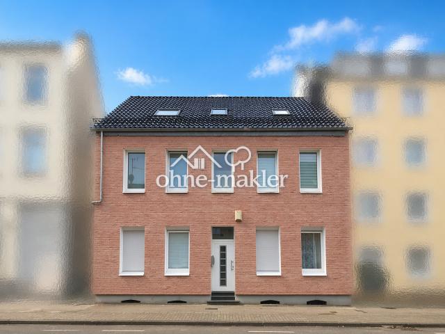 Großfamilienparadies mit großem Grundstück und zu prüfender Entwicklungsperspektive