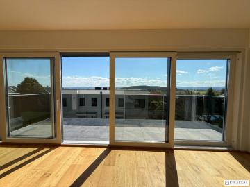 Doppelhaushälfte zur Miete in 7051 - Balkon