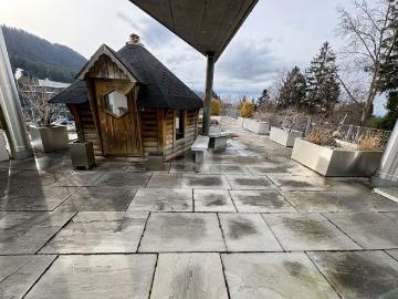 GROSSZÜGIG MIT TERRASSE UND SAUNA