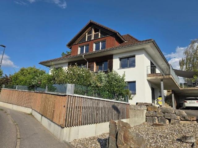 GROSSZÜGIG MIT EINLIEGERWOHNUNG